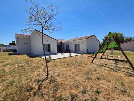 *** exclusivite *** plain-pied 4 chambres  jardin et garage *** billom 63160