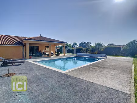 maison de plain-pied 163.85 m2