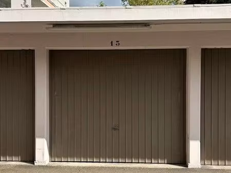 location parking à tassin-la-demi-lune (69160)  110 €