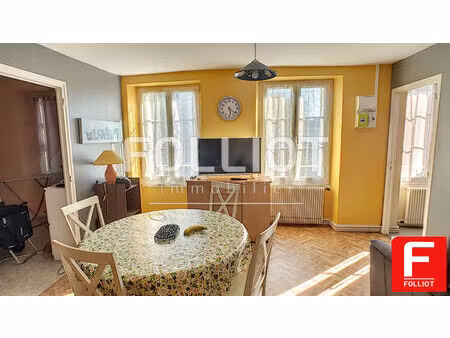 a louer - proximité centre ville de vire normandie - appartement t3 de 64 m² en bon état