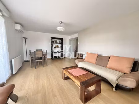 appartement t3 villeneuve-tolosane avec balcon 2 places de stationnement dont une boxée