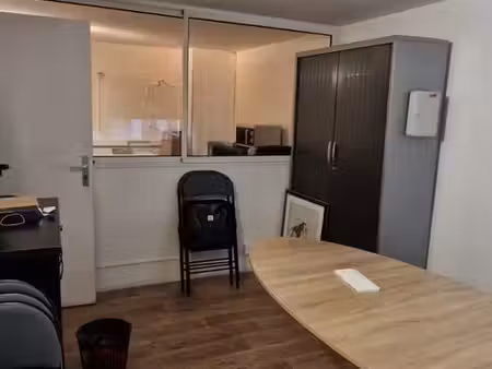location bureaux 243m²
