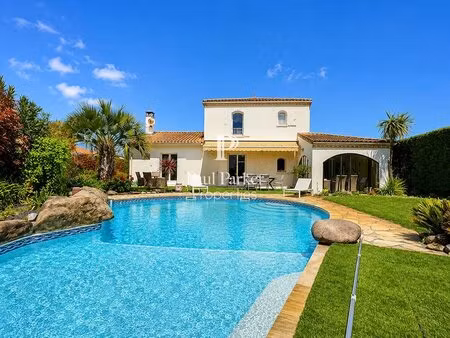 maison 8 pièces mérignac piscine  garage  jardin de 850 m²
