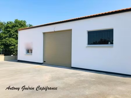 en vente entrepôt 181 m² – 169 000 € |la gaubretière