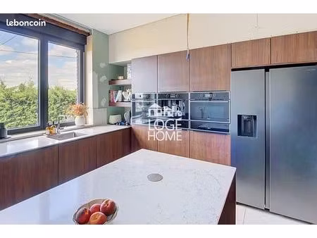 maison 9 pièces 162 m²