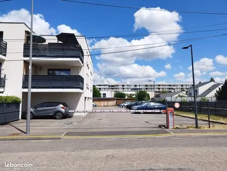 place de parking résidence sécurisée