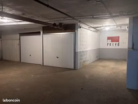 parking sous terrain pour motos