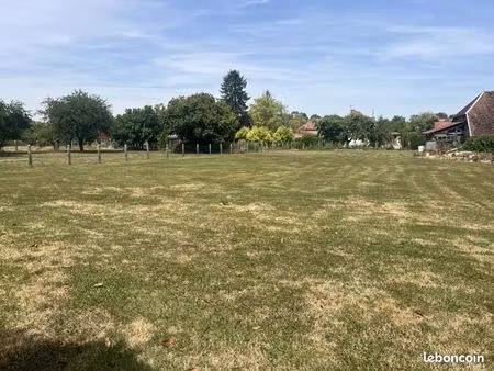 terrain 1 135 m² thennelieres