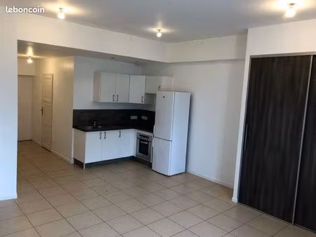 t2 de 40 m² en rez-de-chaussée – centre-ville de pouancé (49420)