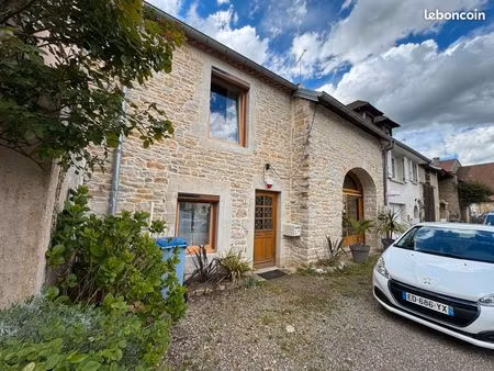 location maison arlay 39140