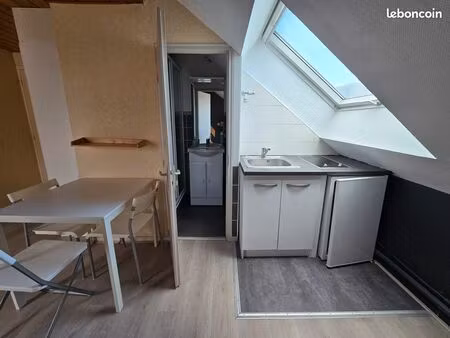 studio 20 m2 palente proche tram