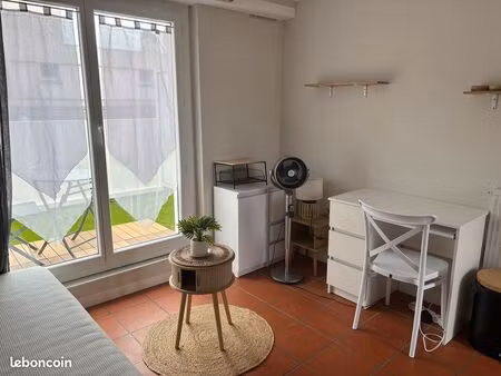 loue studio pau 16m2 avec terrasse