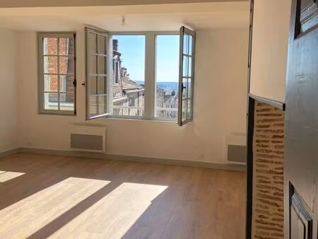 appartement plein centre ville t2 bis