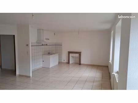 appartement t3 – 80 m² – fuans (25390) 2 chambres – parking – 650 + 50 charges