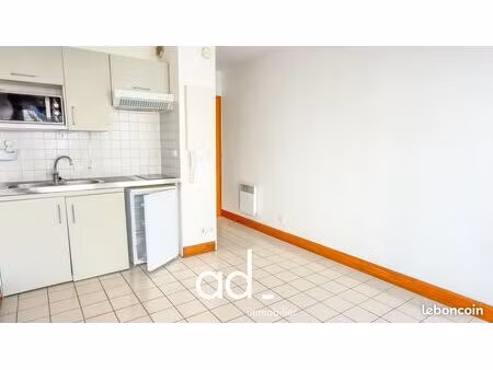 studio 1 pièce 19 m²