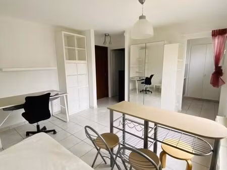 studio 1 pièce 23 m²