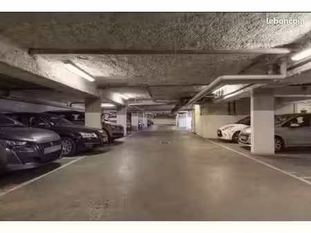 location place de parking
