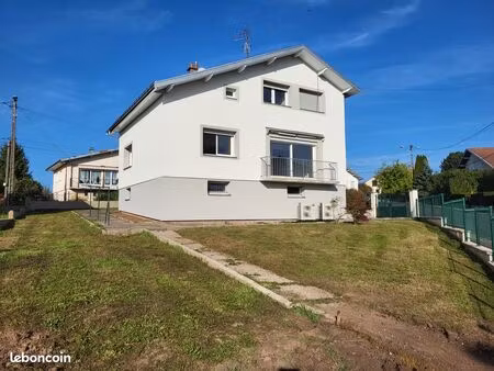 location maison individuelle terrain cloture et garage