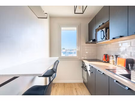 appartement place ney garage-ascenseur-balcon