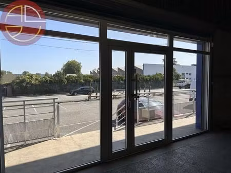 location commerce toulouse 31100 388m²