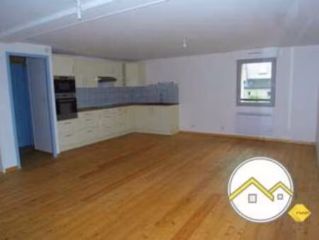 location appartement 4 pièces à châteaubriant centre (44110) : à louer 4 pièces / 74m² châ