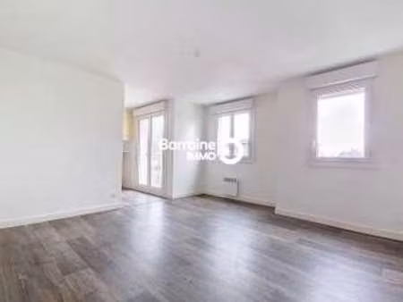 location appartement 2 pièces à lorient (56100) : à louer 2 pièces / 48m² lorient