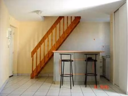location appartement t1 à saint-jacques-de-la-lande (35136) : à louer t1 / 27m² saint-jacq