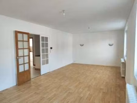 location maison à angers (49000) : à louer / 100m² angers