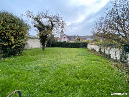 vends terrain tout proche centre ville
