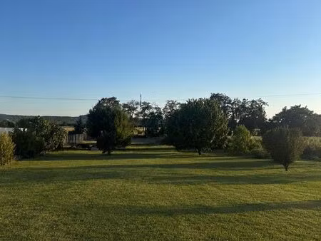 terrain constructible de 691 m² avec terrain agricole de 3178m2 à frontonas (38)