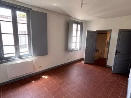 t2 48m2 - emplacement idéal rpima - ifsi - iut