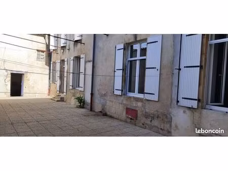 appartement t3 rez-de-chaussée chef-boutonne