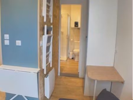 studio meublé rénové avec lave-linge – quartier lafayette – 435 cc – disponible le 1er aoû