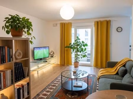 appartement t3 lumineux avec grande terrasse à vendre à nantes