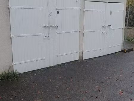 location garage fermé