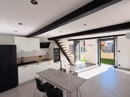 maison de village t3 rénovée et meublée