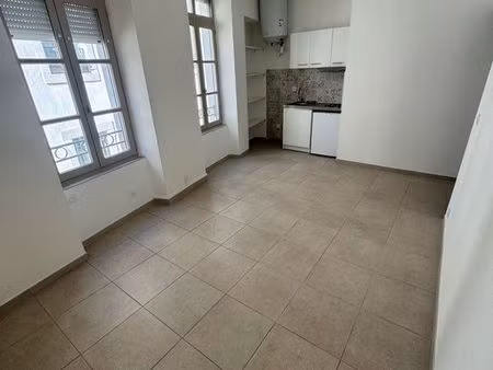 joli t2 climatisé et neuf idéal étudiant quartier coupole