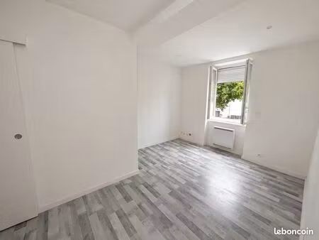 appartement meublé 1 chambre - cuisine indépendante – 34 m² – hyper centre de tarare