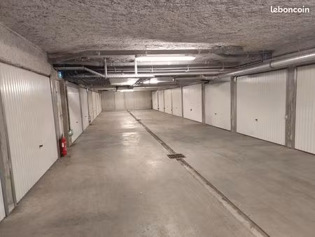 location garage box croix luiset