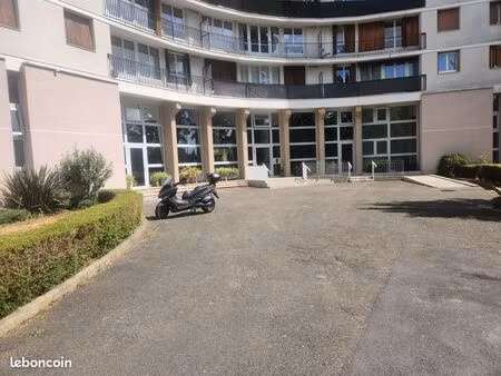 appartement de type t3 spacieux 88 m²