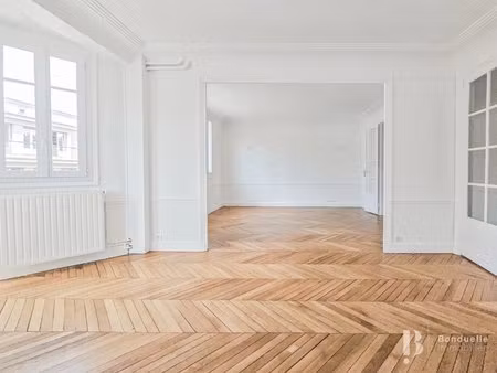 paris xvi - rue poussin - superbe 5 pieces 3 chambres - quartier auteuil