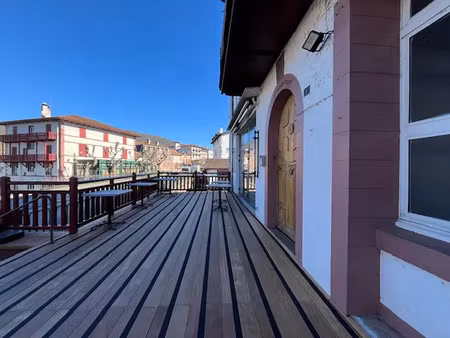 location commerce 83 m² à saint-jean-pied-de-port (64220)