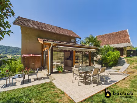 maison 2 chambres + grange + combles + terrain 850m2 voissant -