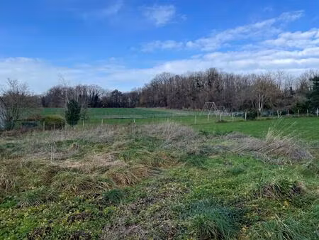 situé à brannay (89150)