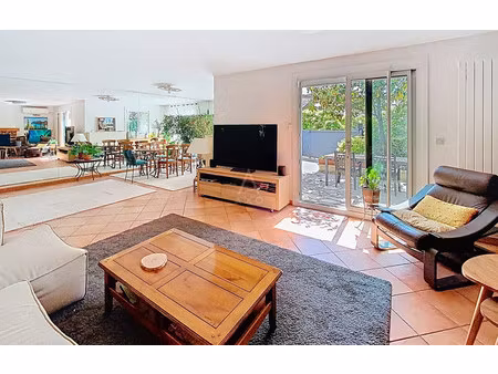 vente maison saint maur des fosses  145m² 6 pièces 874 000€ avec terrasse
