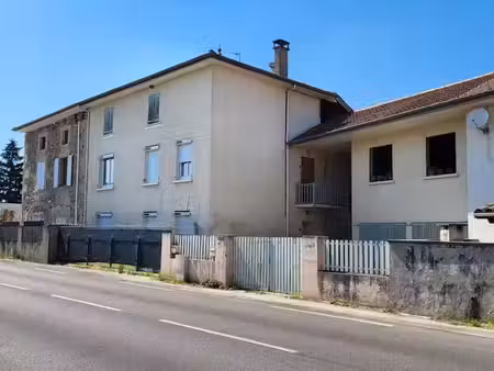 vente immeuble 8 pièces 208 m² à saint-lattier (38840)  229 000 €
