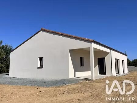 maison de campagne à loge-fougereuse (85120)