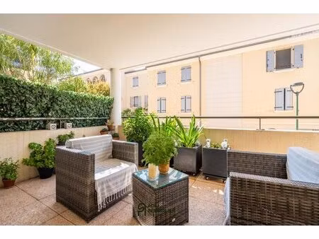 spécial investisseur – appartement t3 vendu loué avec terrasse et grand garage