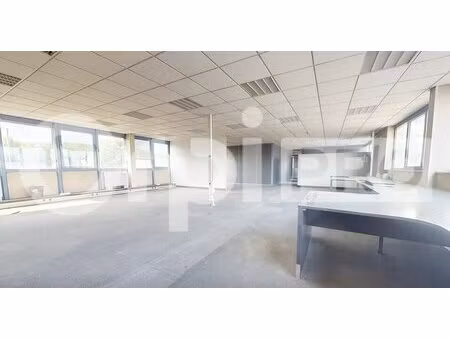 location bureaux 330 m²