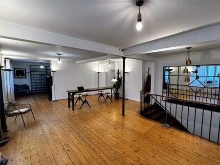 location bureaux 94 m²